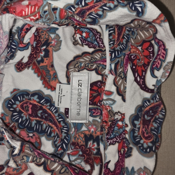 Liz Claiborne White Button-Down Paisley Shirt with Red & Blue Accents - Picture 5 of 7